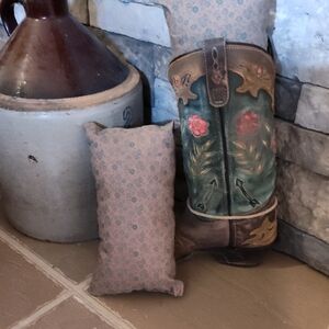 Boot Pillows For Storage Display And to Protect Your Boots Shafts